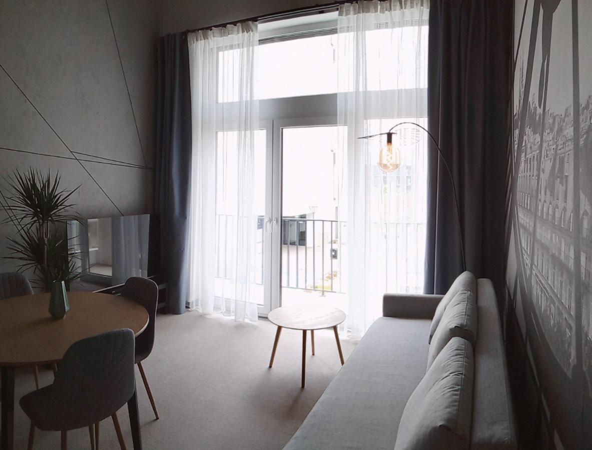 Wroclove Airport Loft 弗罗茨瓦夫 外观 照片