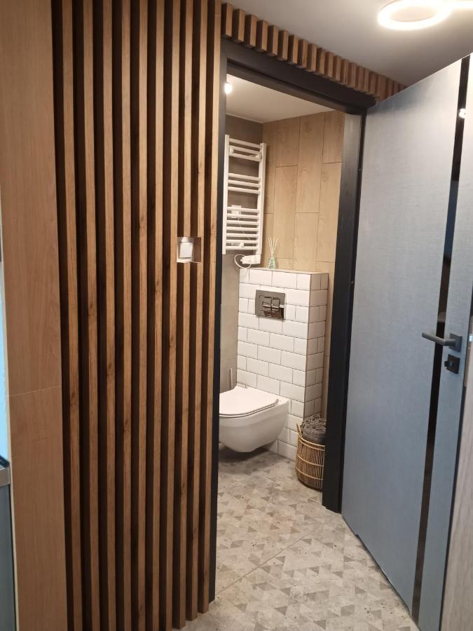Wroclove Airport Loft 弗罗茨瓦夫 外观 照片