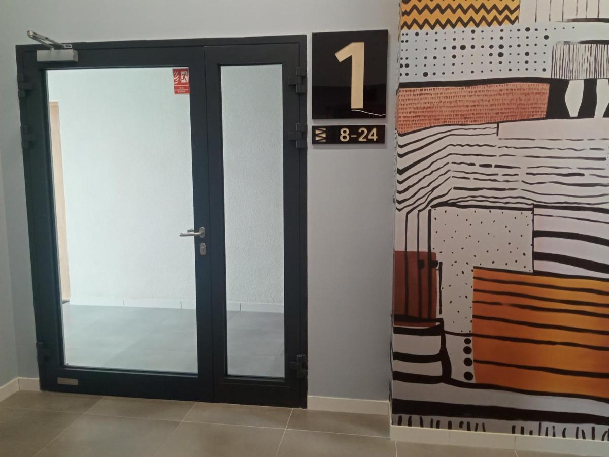 Wroclove Airport Loft 弗罗茨瓦夫 外观 照片